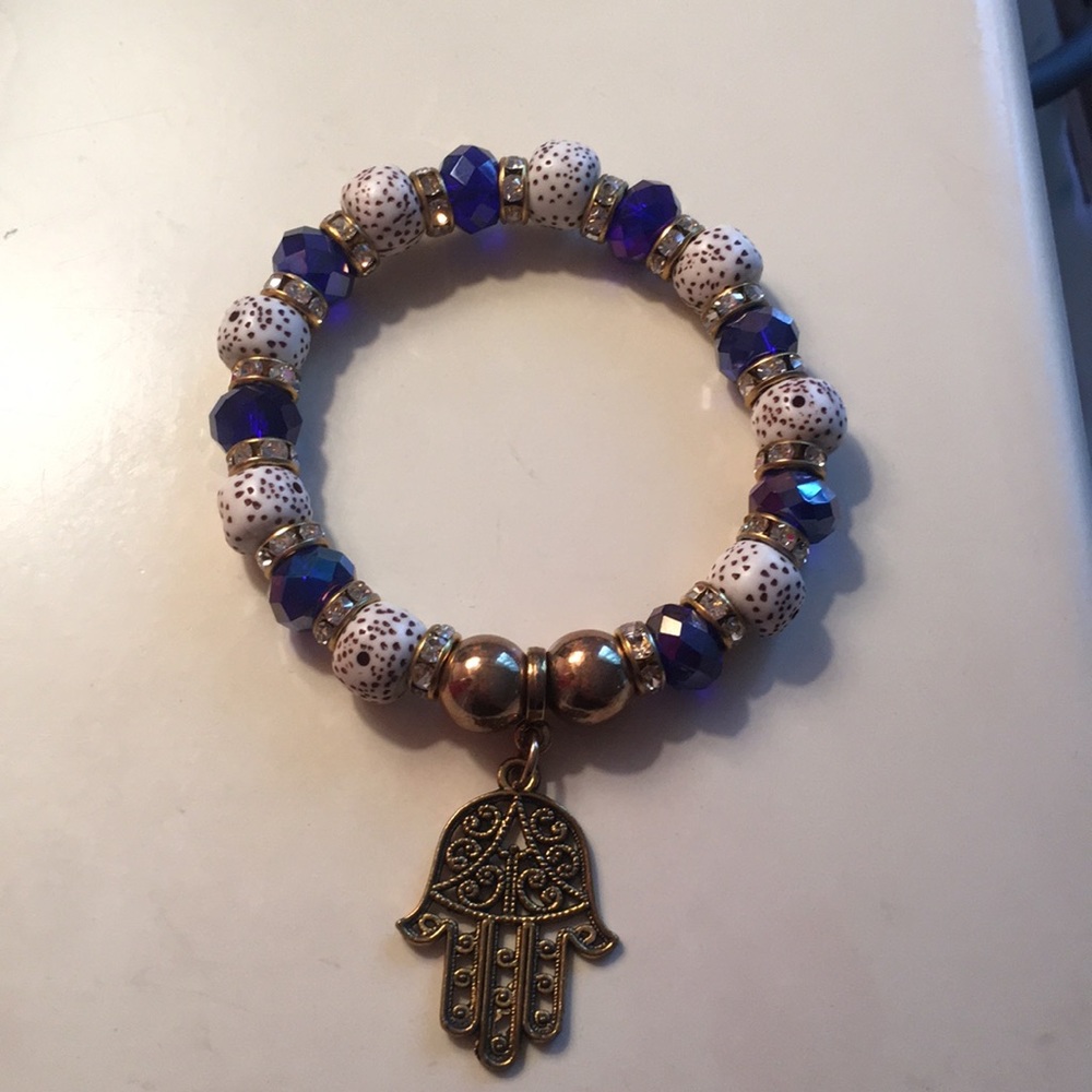 Beautiful hamsa bead bracelet